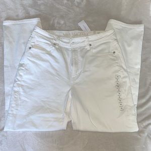 Brand new American Eagle white mom jeans, size 10